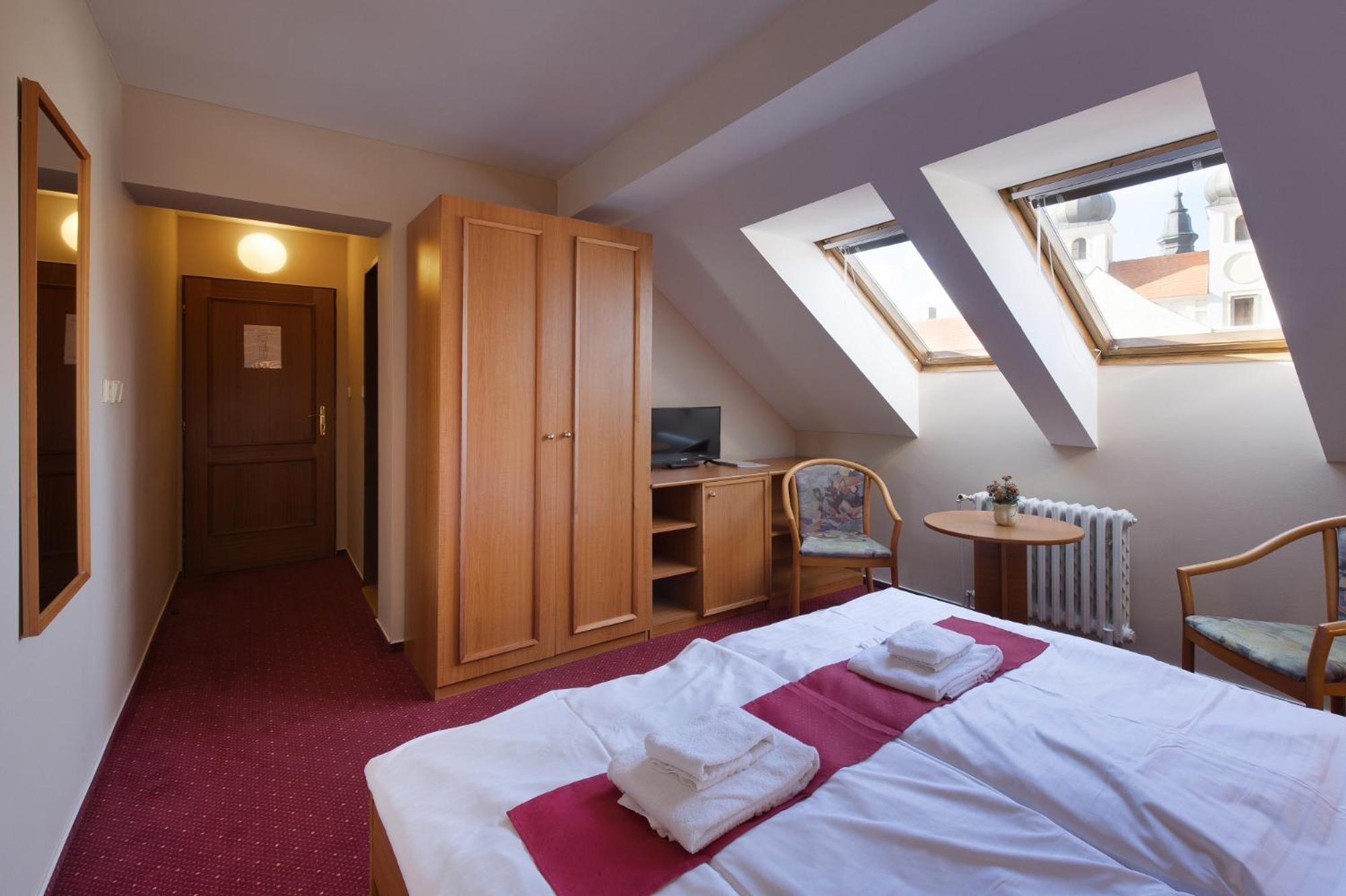 U Cerneho Orla Hotel