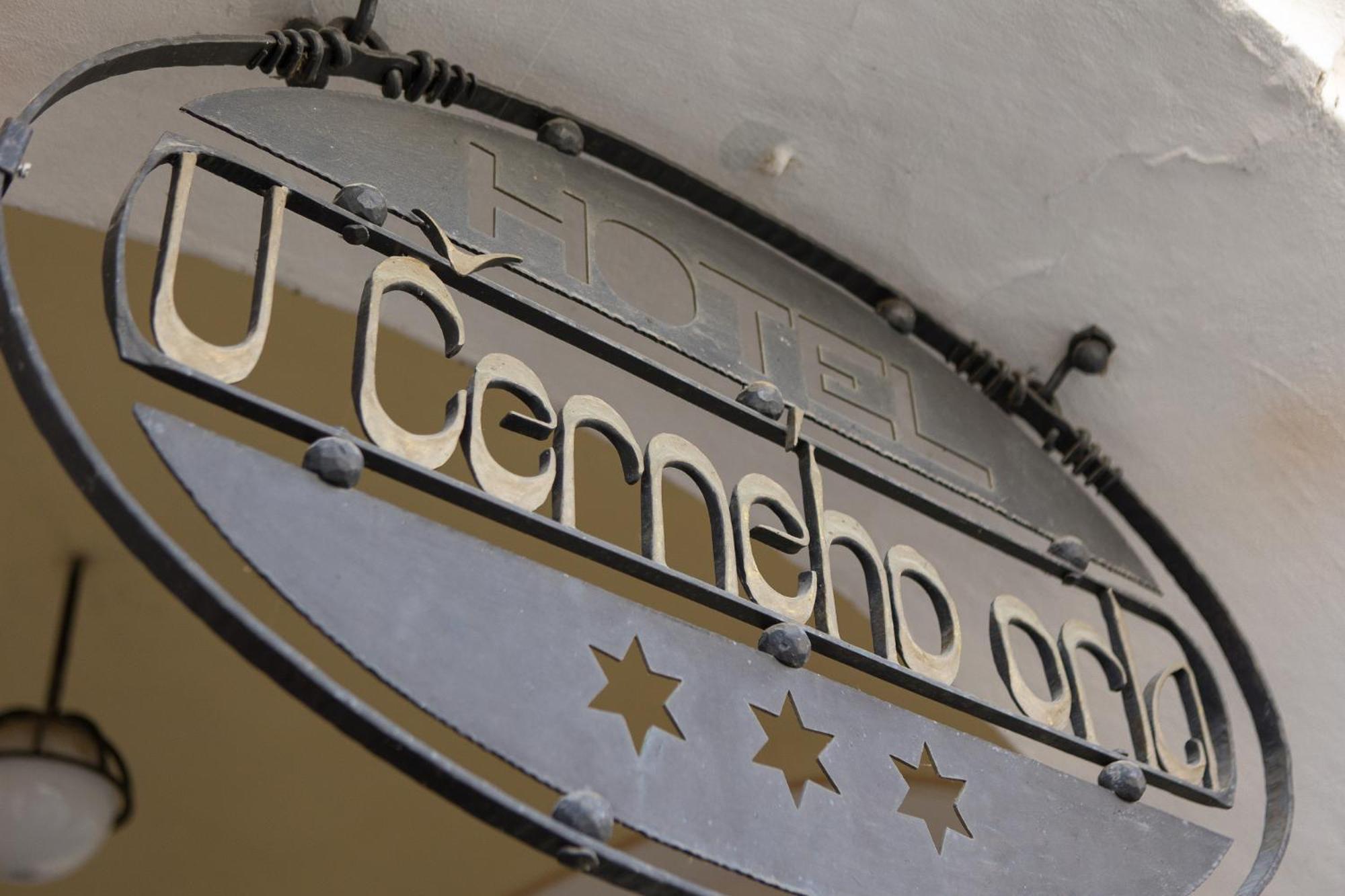 U Cerneho Orla Hotel Telcz