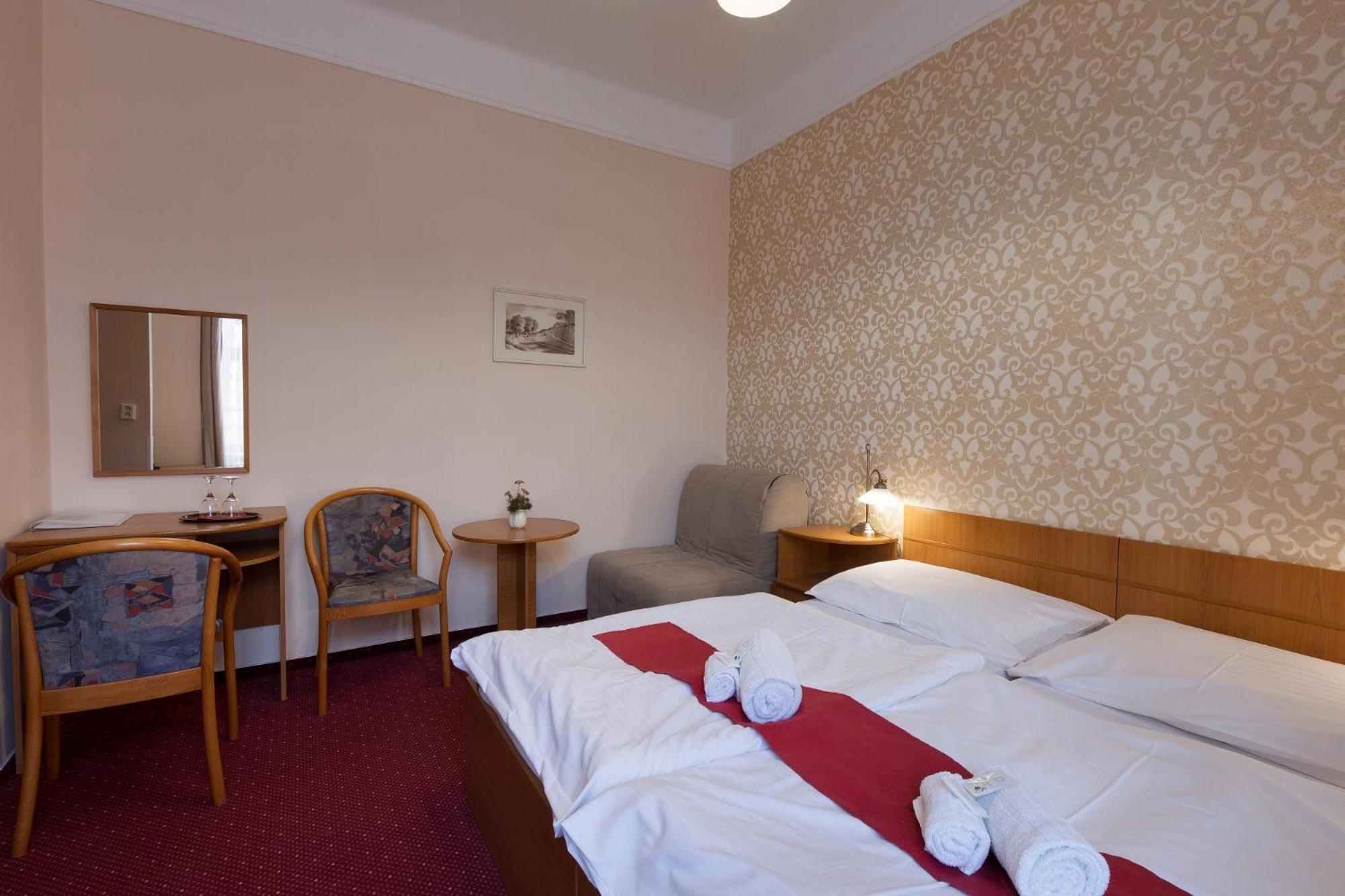 U Cerneho Orla Hotel