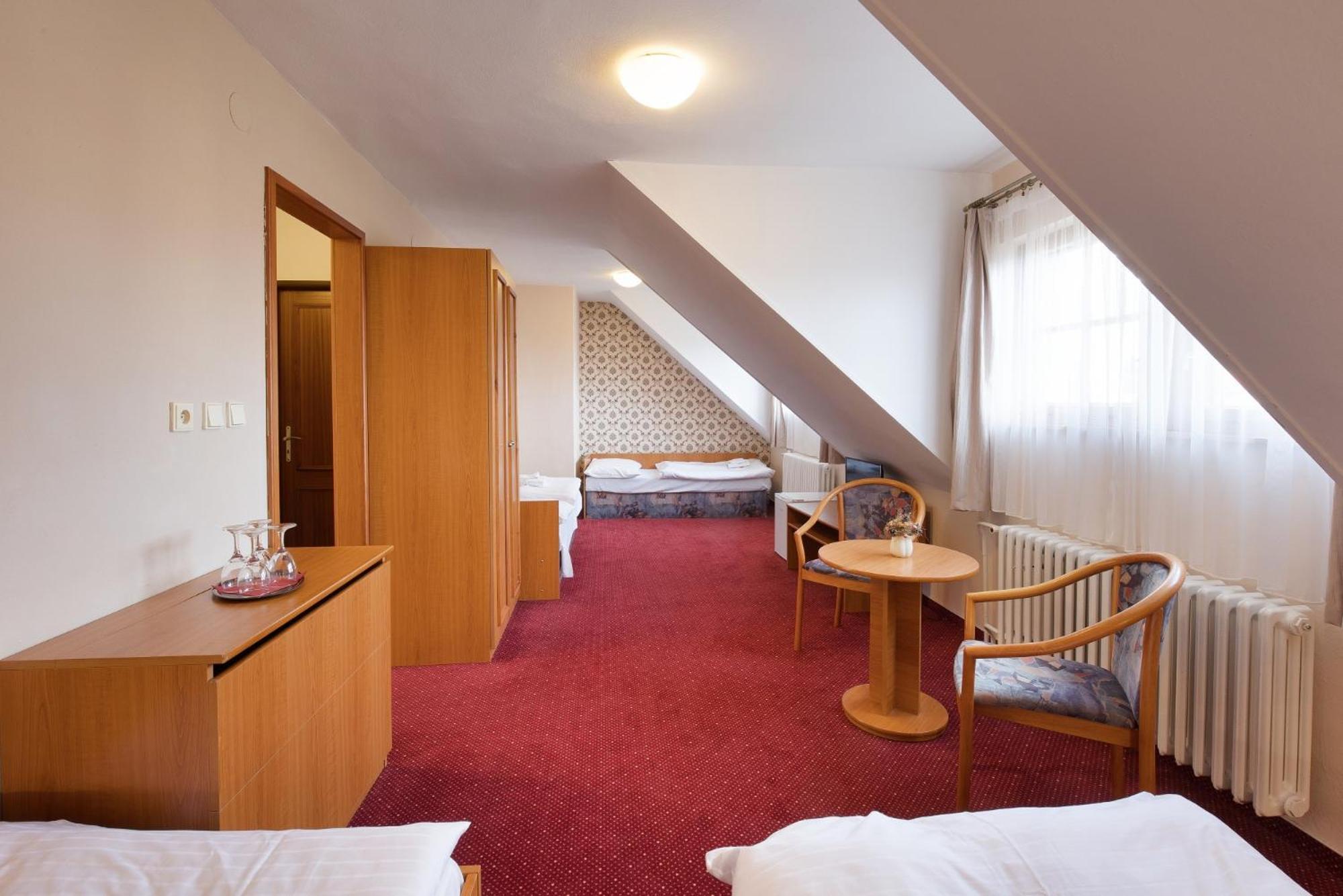 Hotel U Cerneho Orla