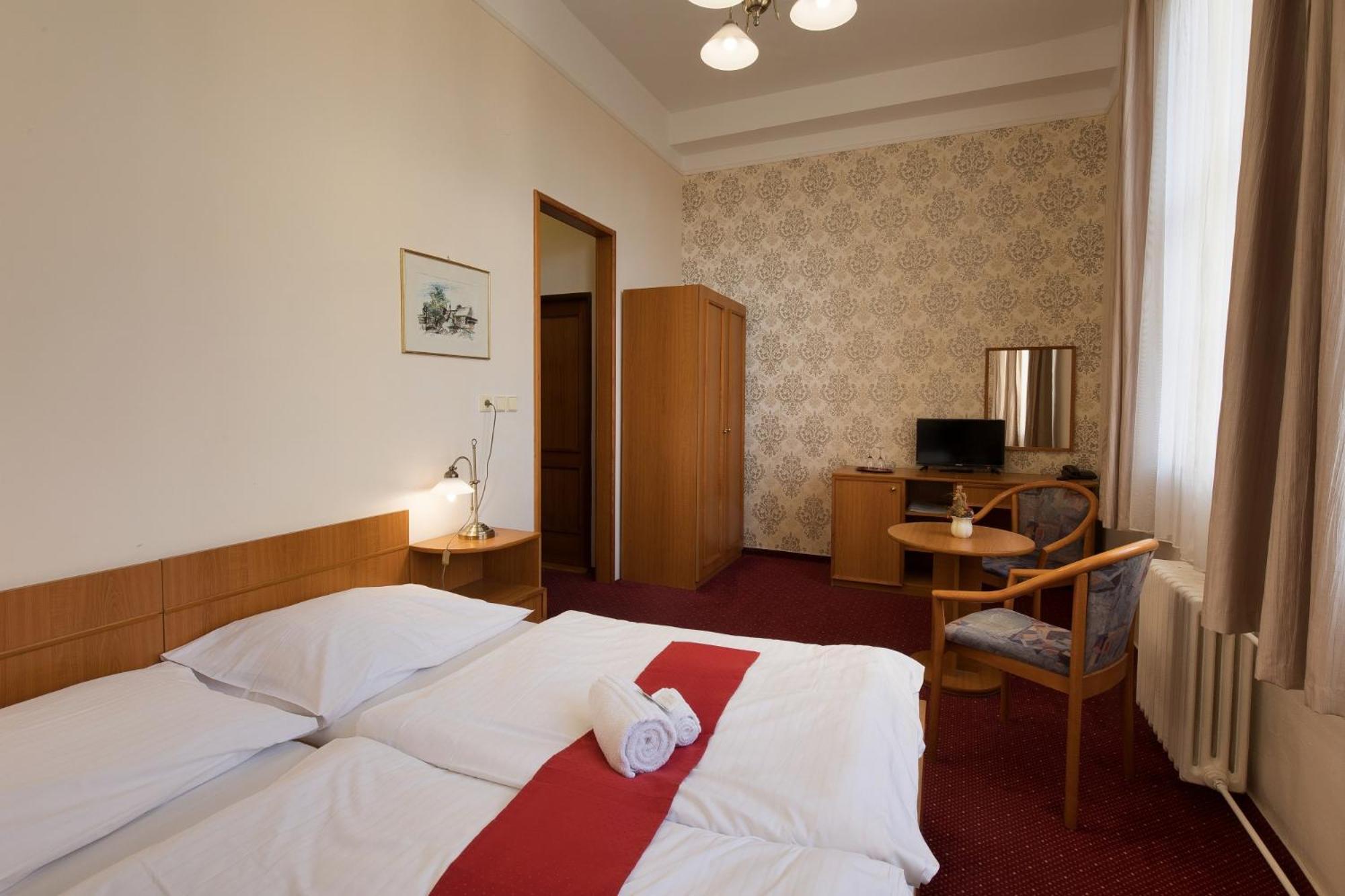 Hotel U Cerneho Orla Telcz